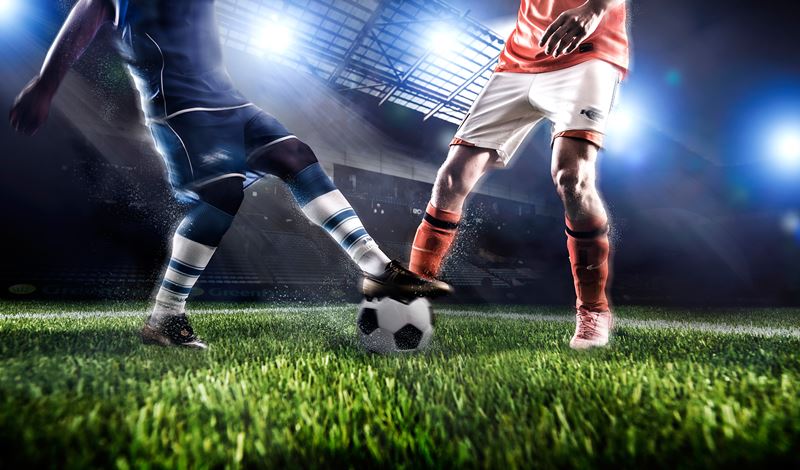 国米vs科莫首发：索默、泽林斯基先发，劳塔罗搭档图拉姆