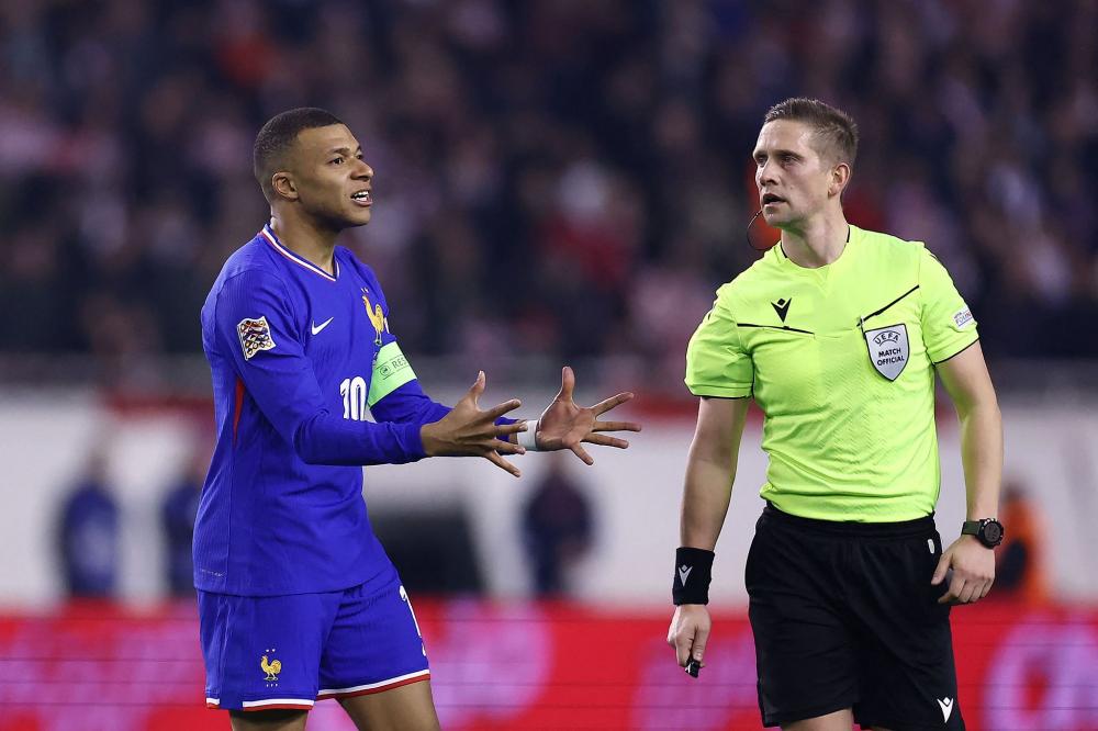 2025中乙官方最佳球员候选：彭啸、费尔南多领衔